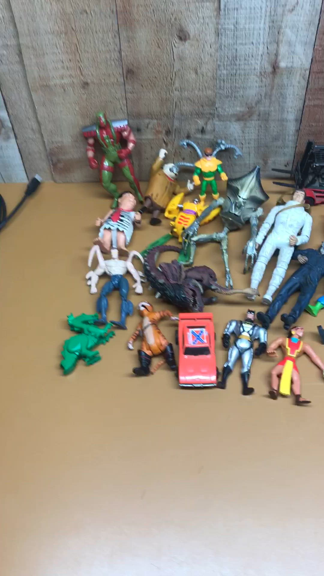 20 Vintage Action Figures