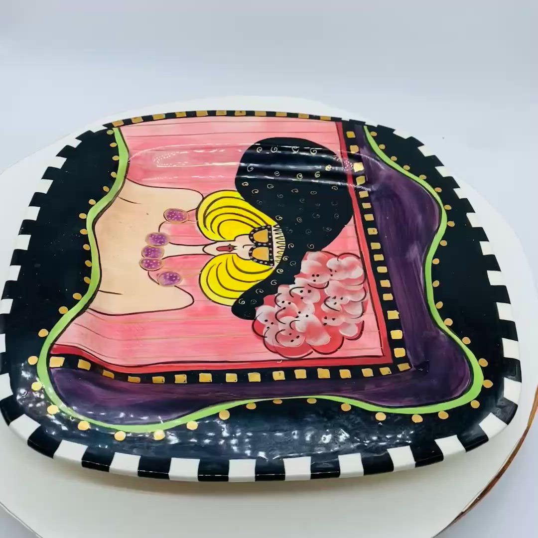 #4809 SWAK Lynda Corneille Platter Wall Hanging Gertie Character Multicolour 10 inch Signed Canada