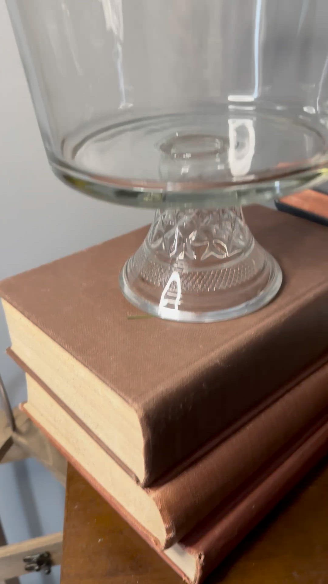 Vintage Anchor Hocking Wexford Pressed Glass Trifle Bowl with 24k Gold Rim