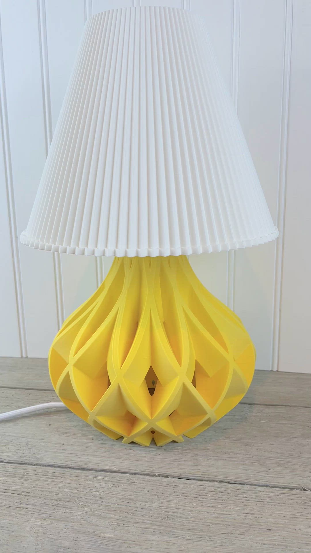 Minimalist Table Lamp, The Avio Lamp, 3D Printed Desk Lamp, Bedside Lamp, Eco-Friendly, Housewarming Gift