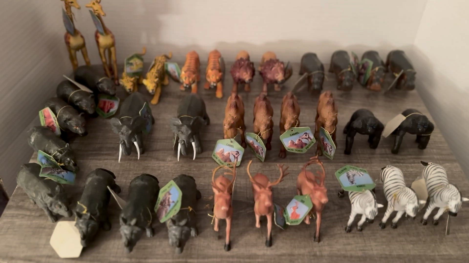 34 Pcs X Rare Find Vintage Hard Rubber Animals On Safari 36 Yrs W Tags