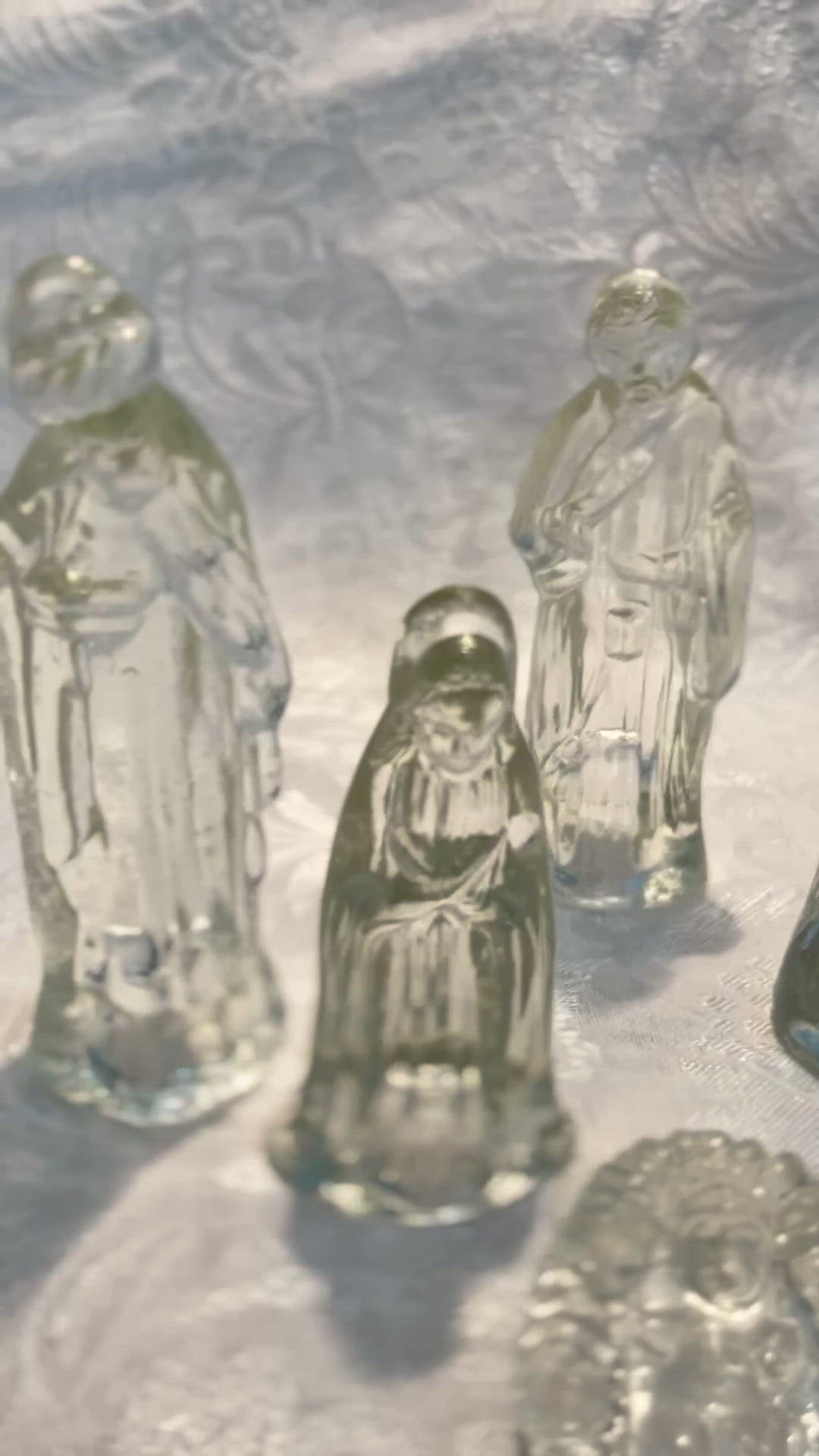 Six piece Glass nativity set-Windsor collection