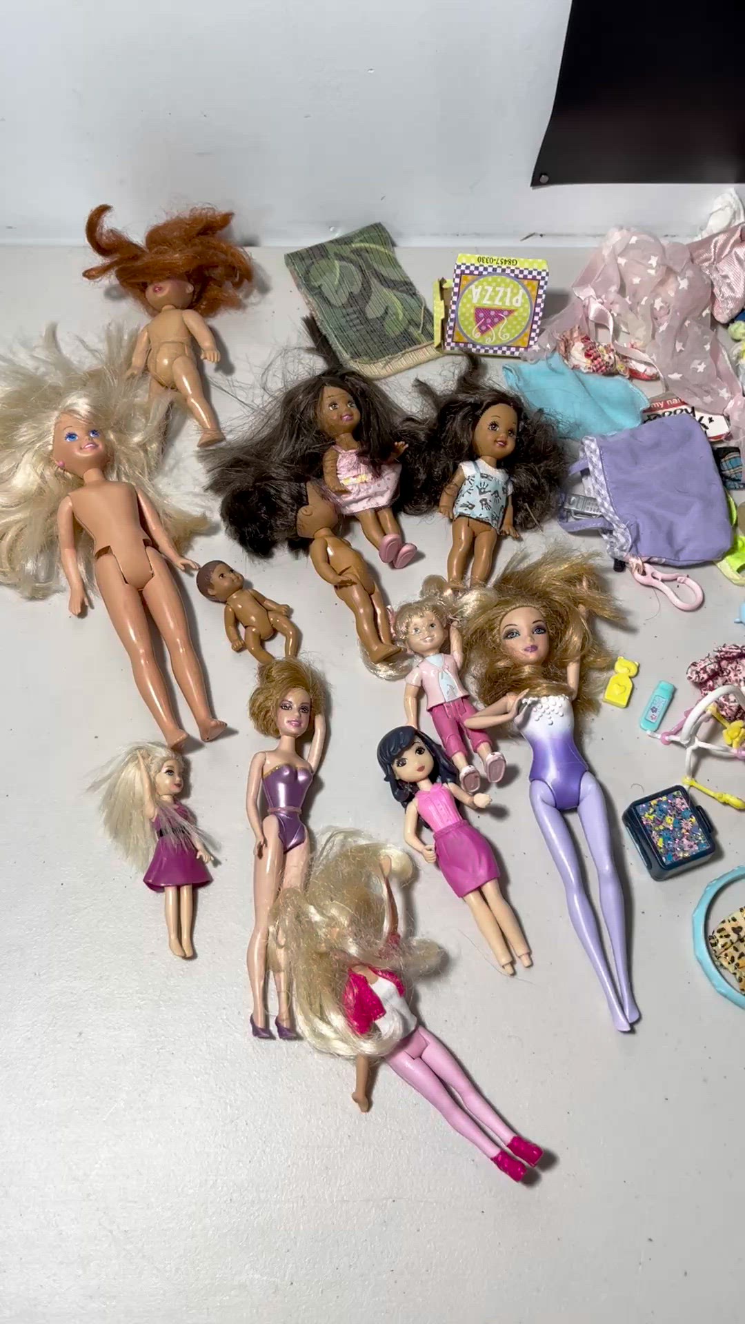 Huge Lot Of 20+ Dolls & Accessories Barbie/Disney Mattel Dolls