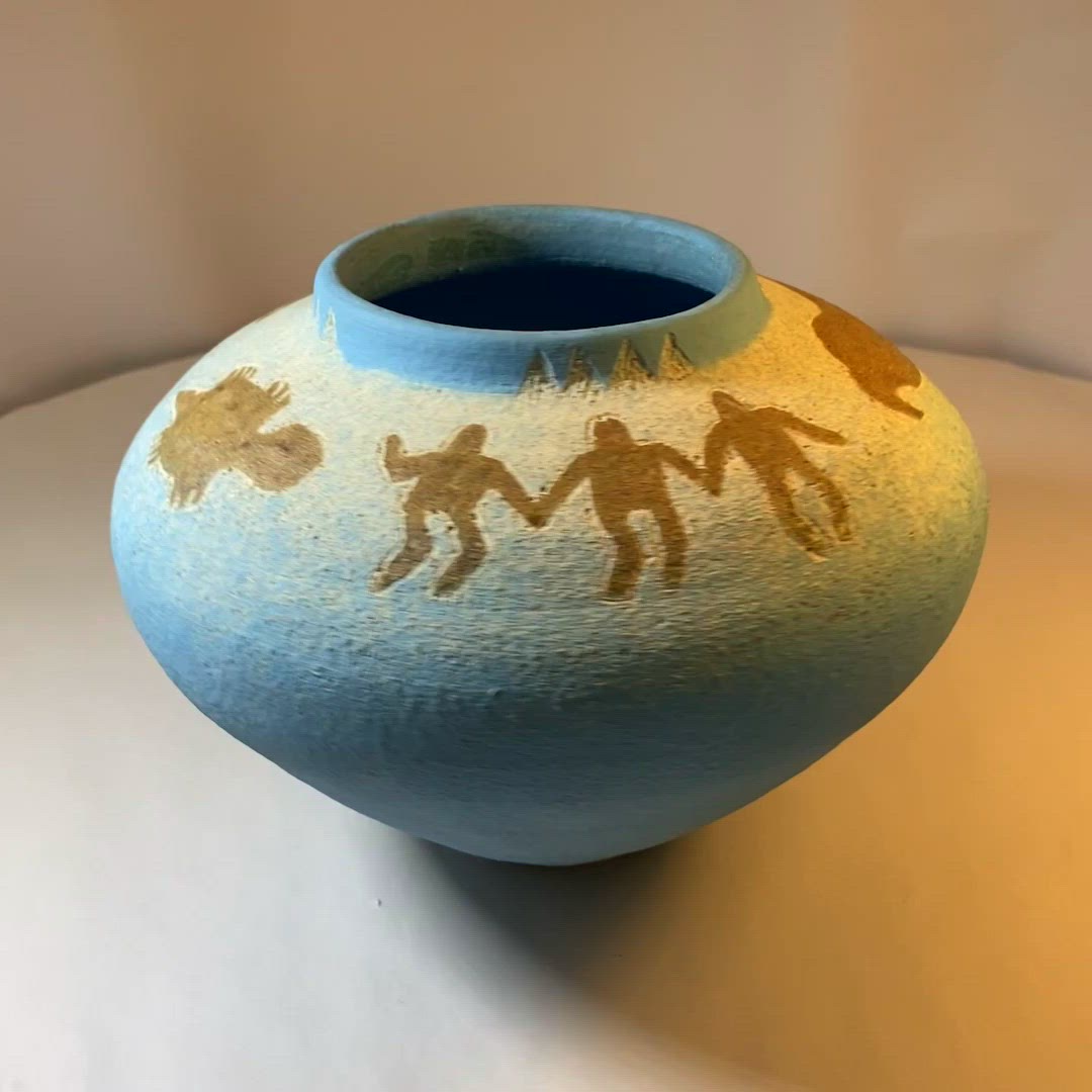 #3051 Vintage Six Nations Talking Earth Pottery Vessel Steve T. Smith 1982 Rare Find Dancing in the Heavens