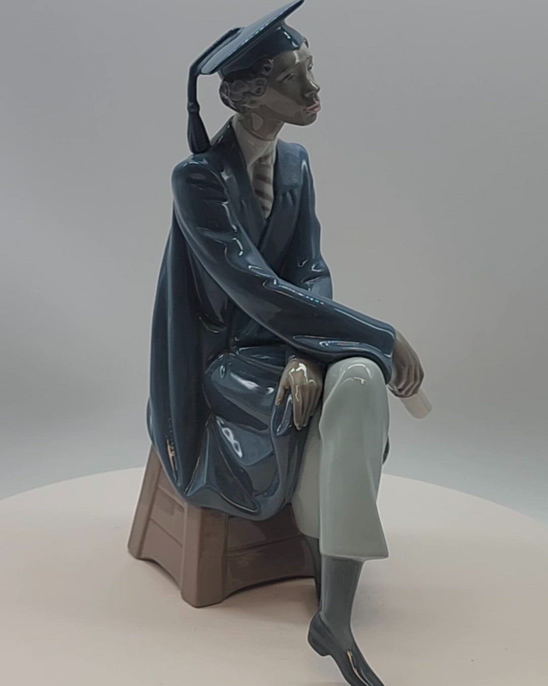 Lladro Black Legacy Collection #5547 -  Male Graduate - Only The Beginning