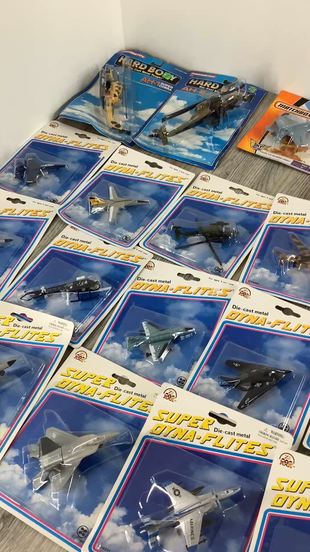 Lot Of 29 Die cast Planes On Cards. 1992-2007 